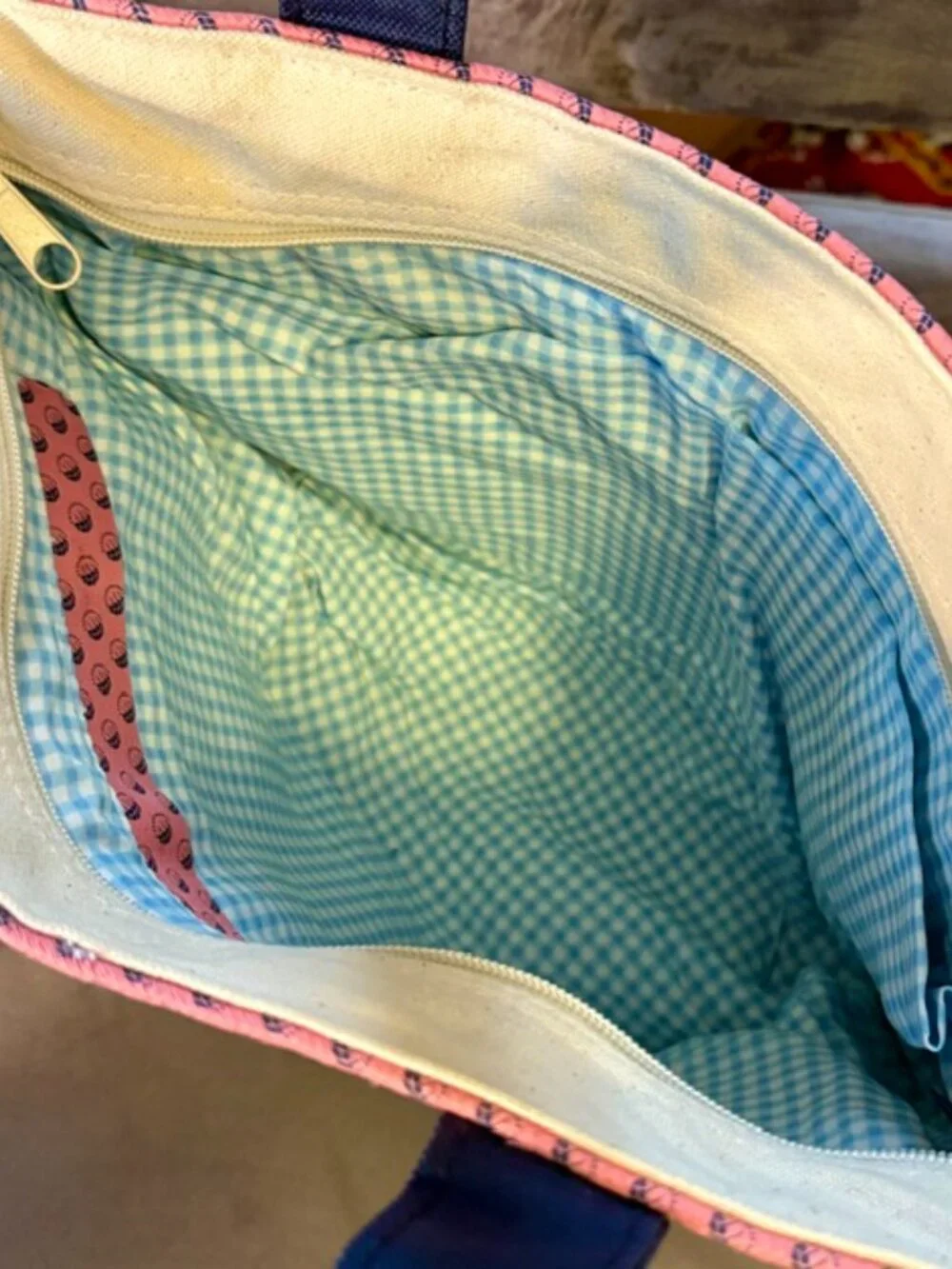 Vineyard Vines new without